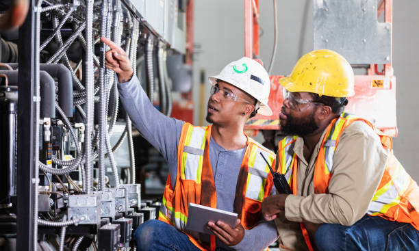 Best Licensed Electrician  in Riddle, OR